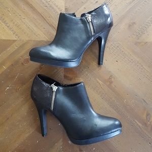 Apt. 9 Side Zip Shooties